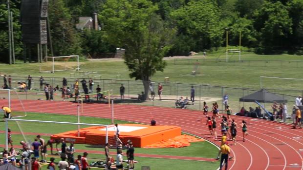 Group 3 Girls 1600 Finals Section 1