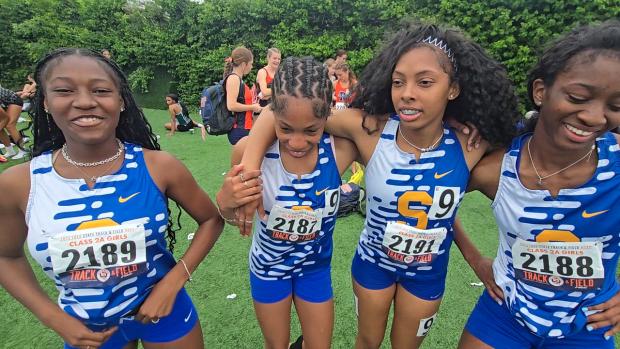 Chicago Simeon 4x400 quartet wins heat, make finals