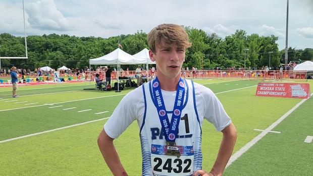 Paris Sr Landen Chapman C2 800 MR 1:53 after 1600 Win-4:15