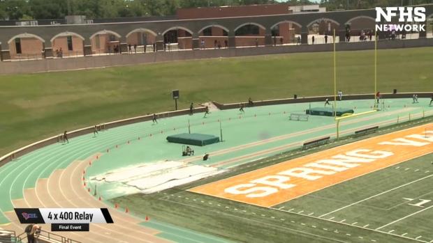 1A Girls 4x400 Relay Finals Section 1
