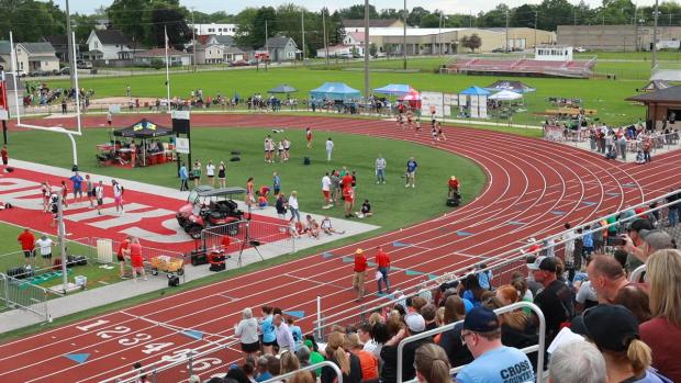 Girls 4x800 Relay Finals Section 2
