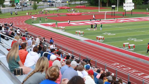 Girls 200 Finals Section 1