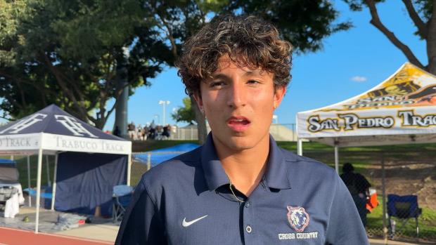Boys 1600 Prelims - Maximo Zavaleta runs 407 to qualify for fina