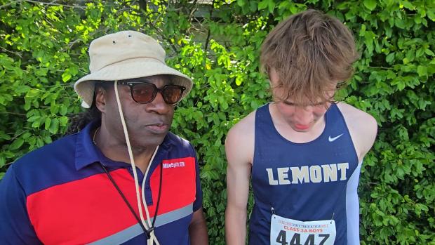 Nathan Murray advances to 3A 400m final as top seed