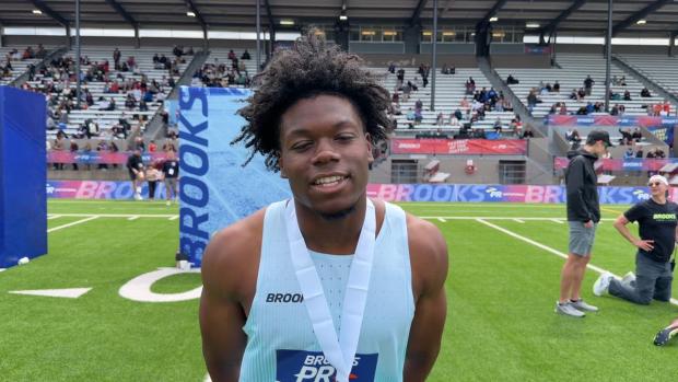 Cameron Tucker takes down loaded 400m field to win in 46.46