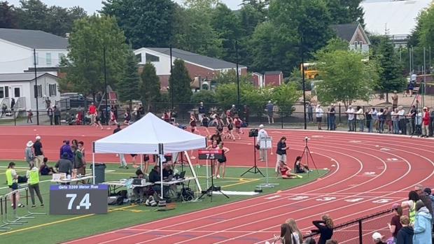 High School Girl's 3200m Heat 2