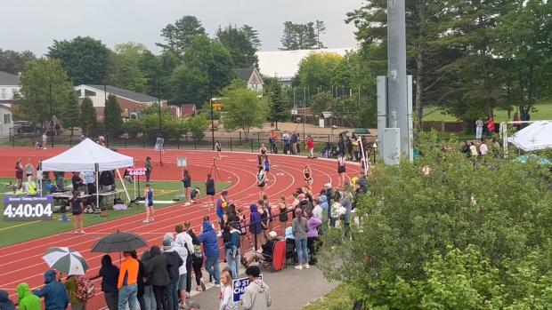 High School Girl's 4x400m Relay Heat 1