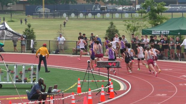Varsity Boys 1600 Finals Section 1