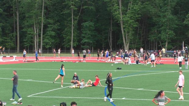 Varsity Girls 200 Finals Section 2