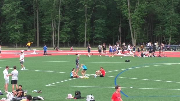 Varsity Girls 200 Finals Section 3