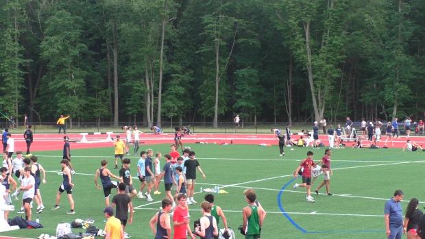 Varsity Boys 200 Finals Section 2