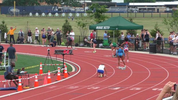 Varsity Girls 400 Finals Section 3