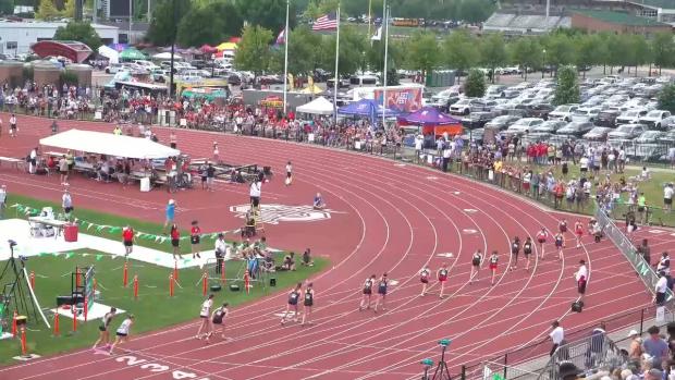 Division 3 Girls 3200 Finals Section 1